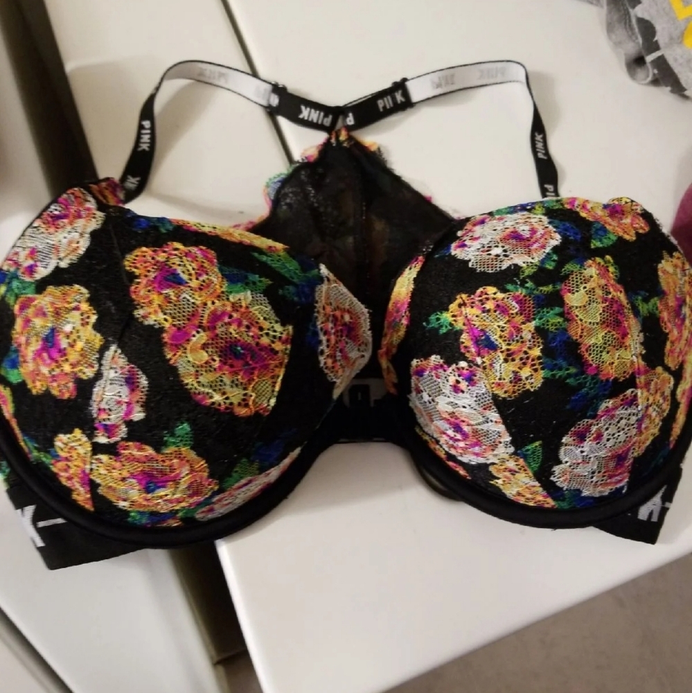 Vs pink bra